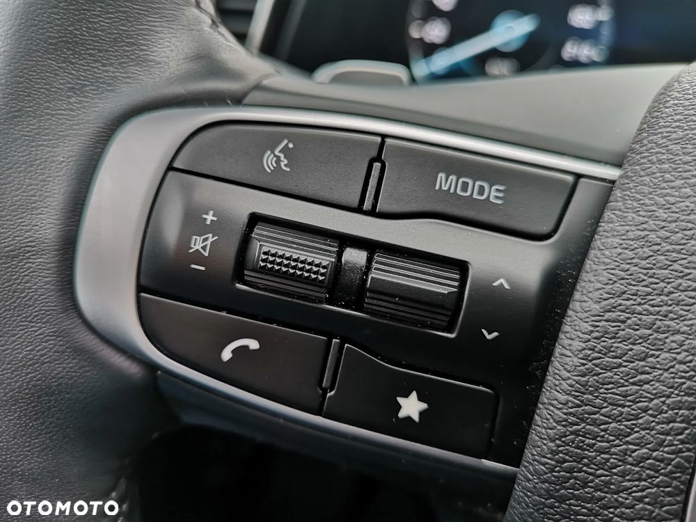 Kia Sportage ver-1-6-t--gdi-mhev-business-line-2wd-dct - 17