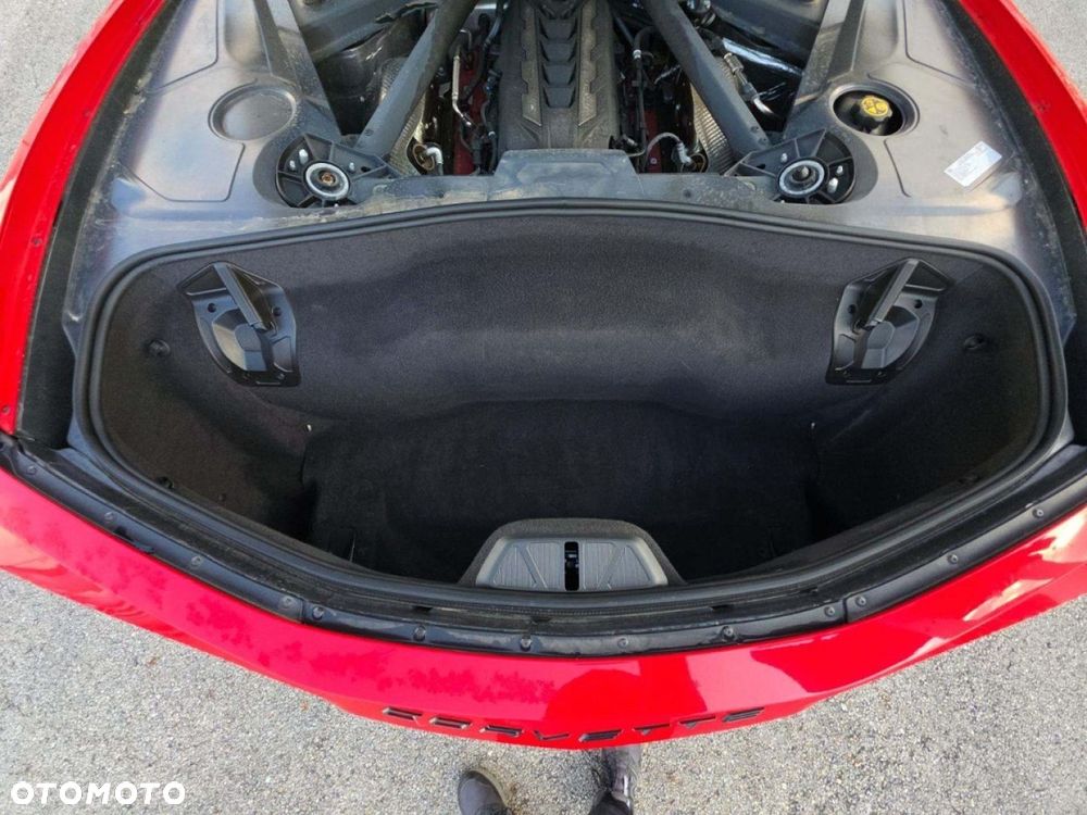 Chevrolet Corvette - 13