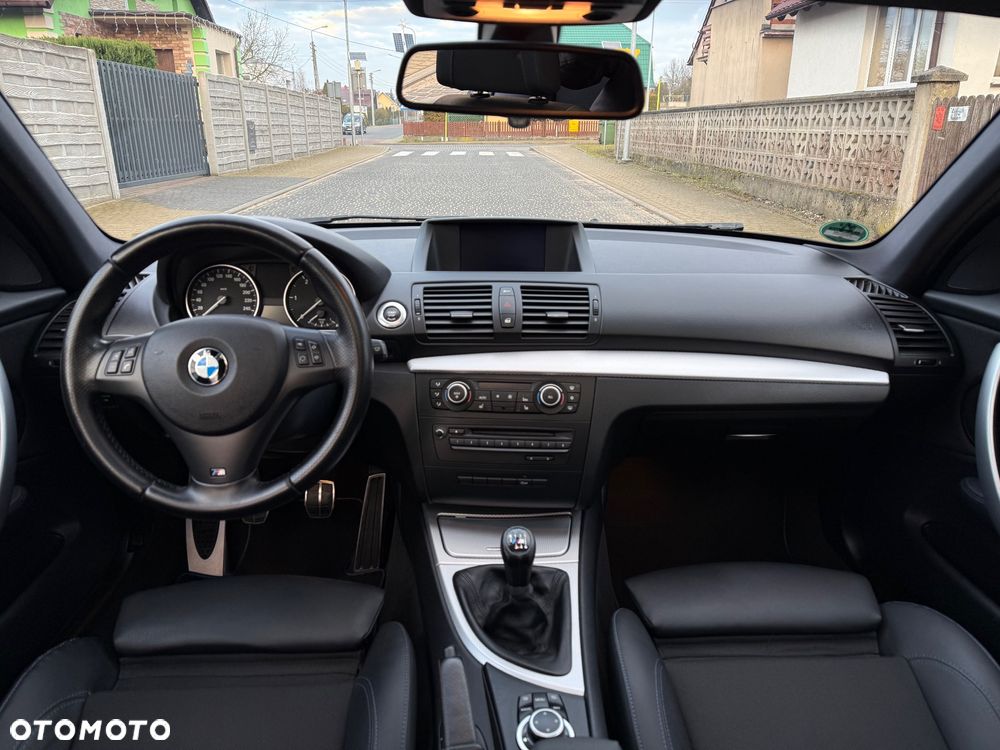 BMW Seria 1 120d DPF Edition Sport - 14