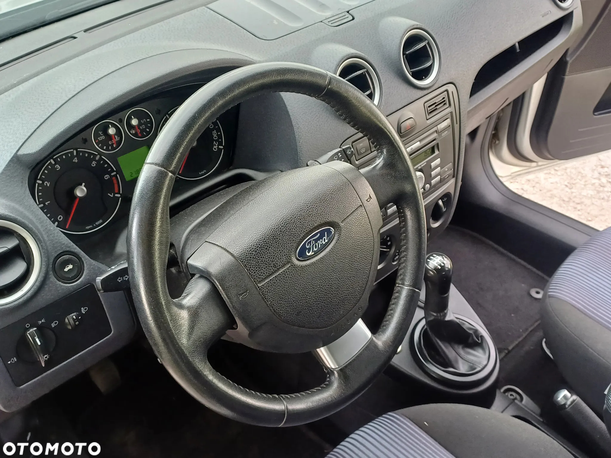 Ford Fusion 1.4 Ambiente - 11