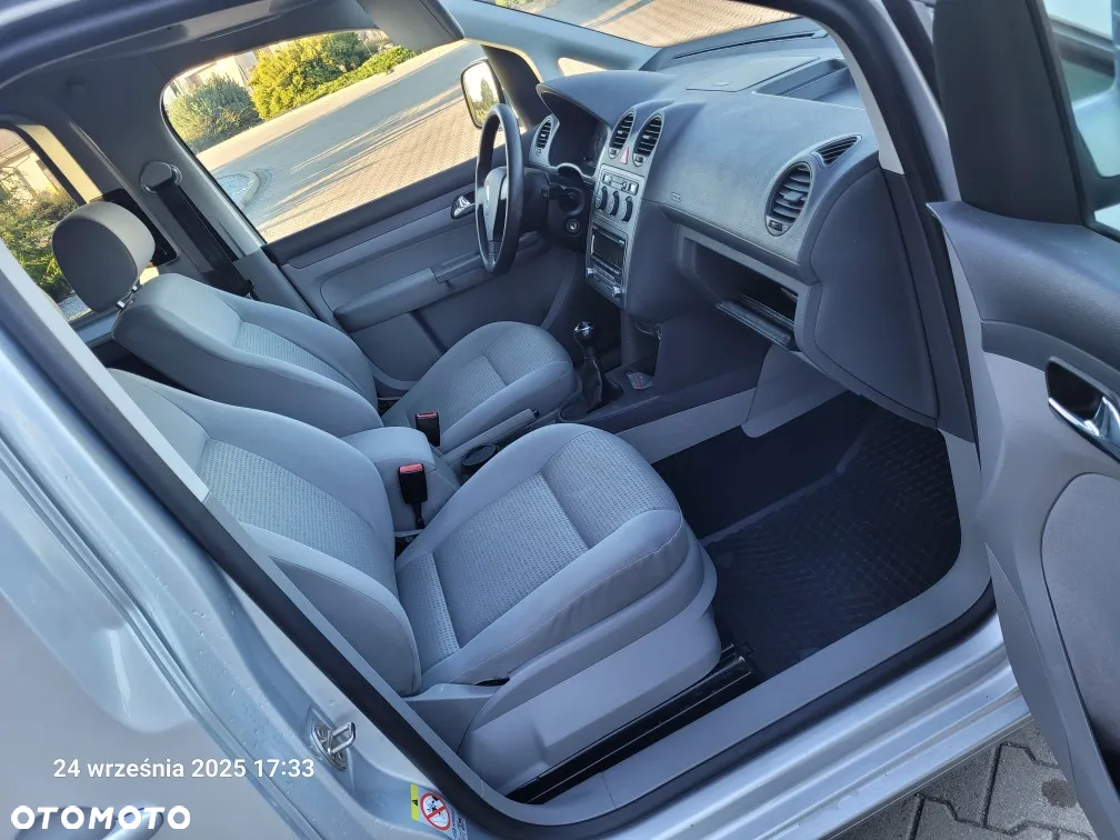 Volkswagen Caddy - 13