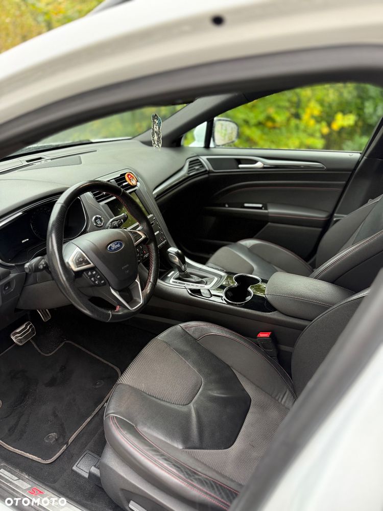 Ford Mondeo - 13