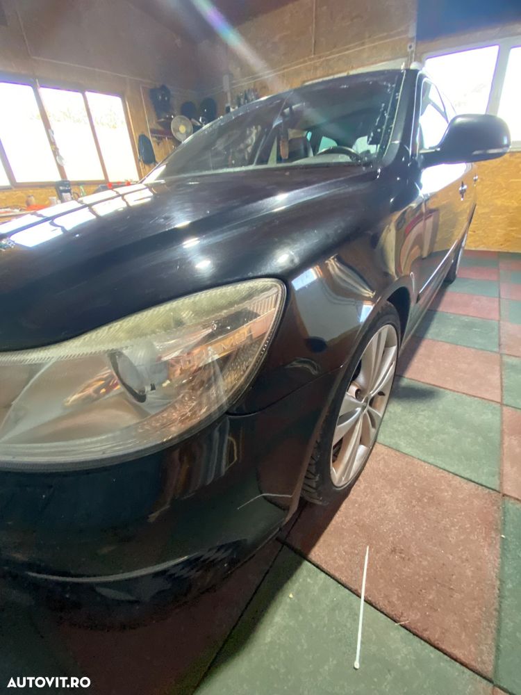 Skoda Octavia 2.0 TDI RS DSG - 4