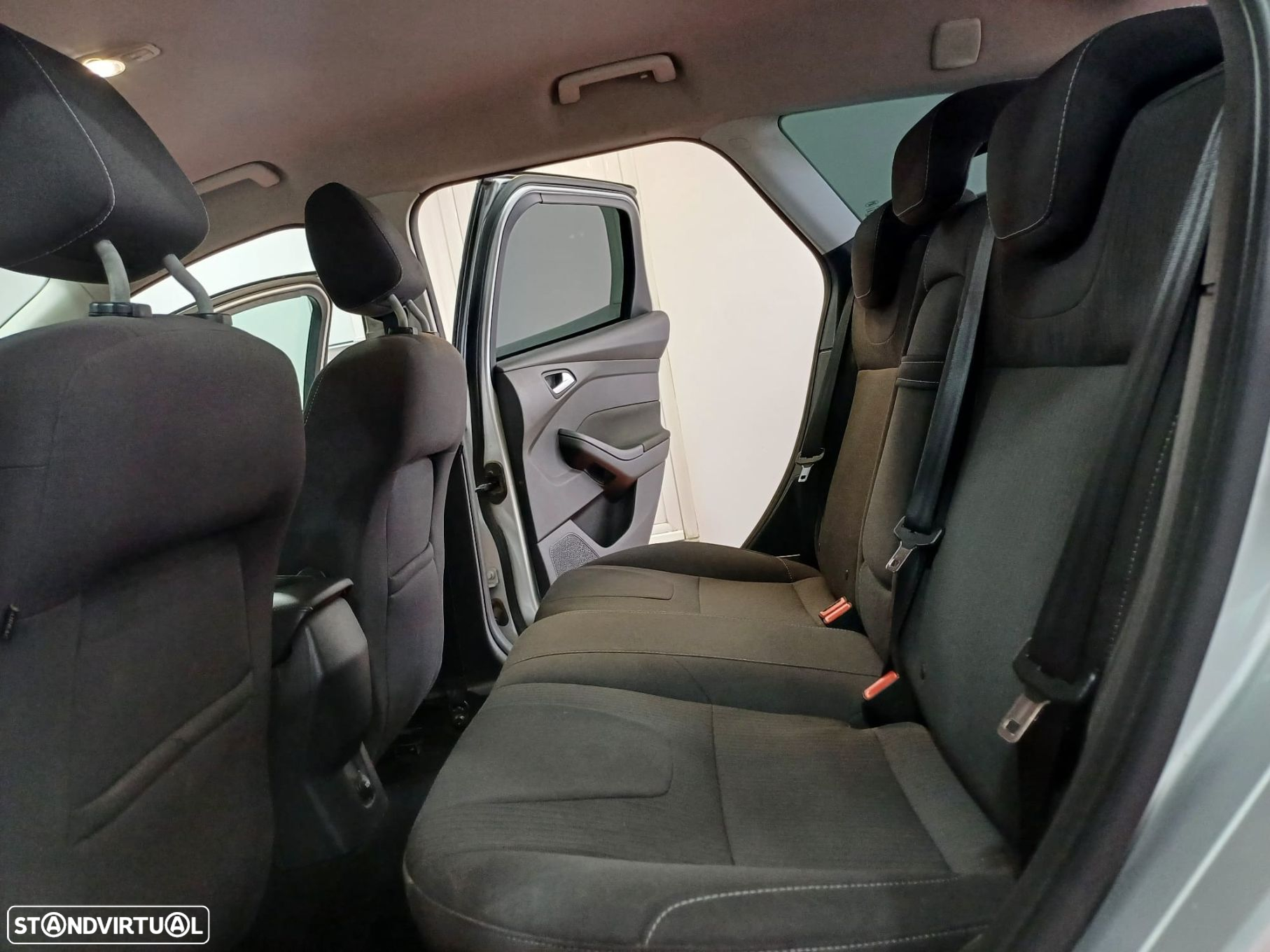 Ford Focus SW 1.6 TDCi Titanium - 13