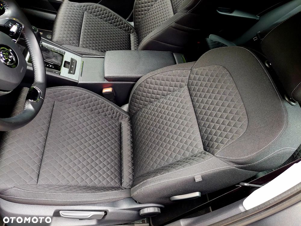 Skoda Superb 1.5 TSI Ambition DSG - 23