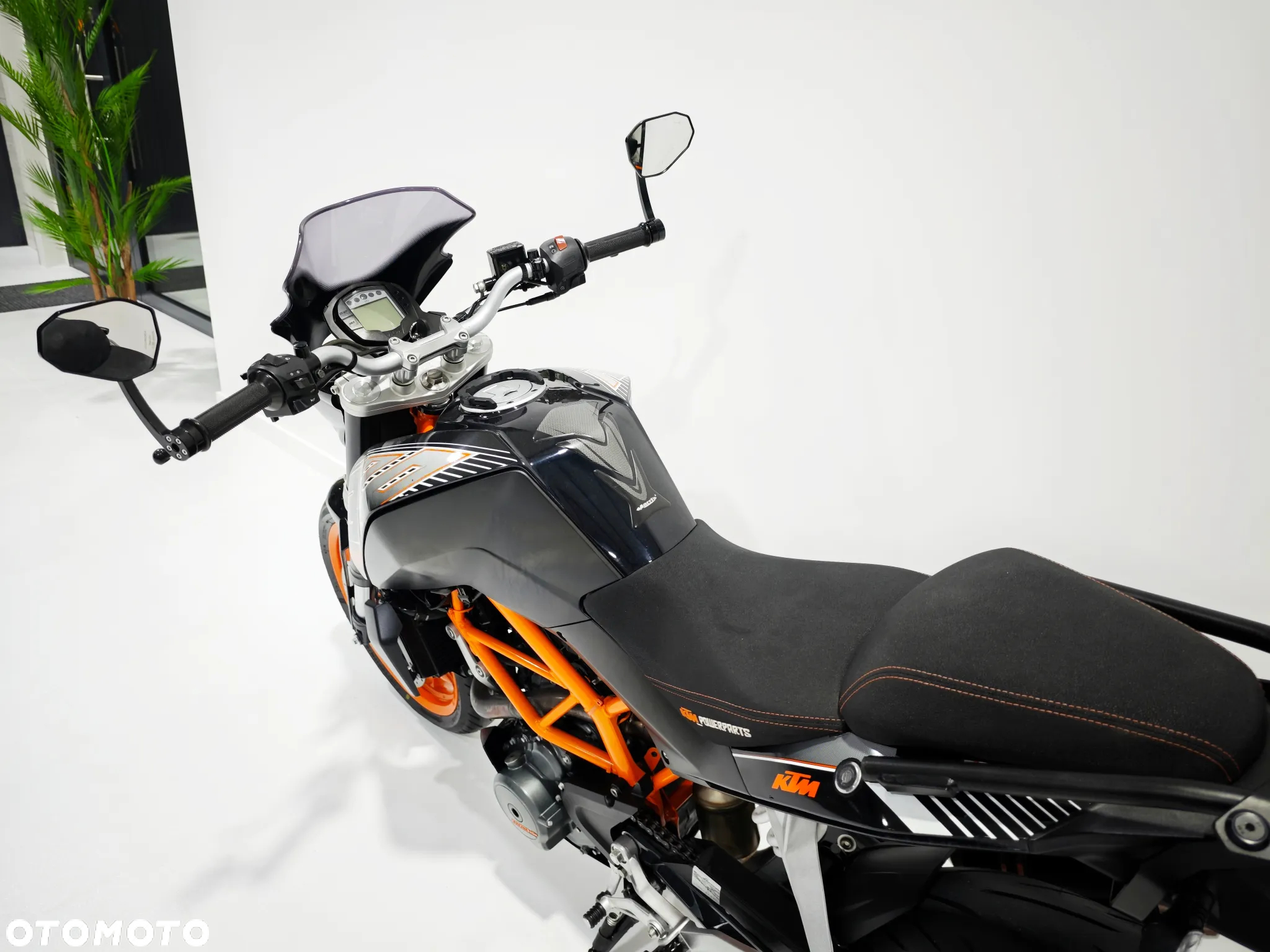 KTM Duke - 17