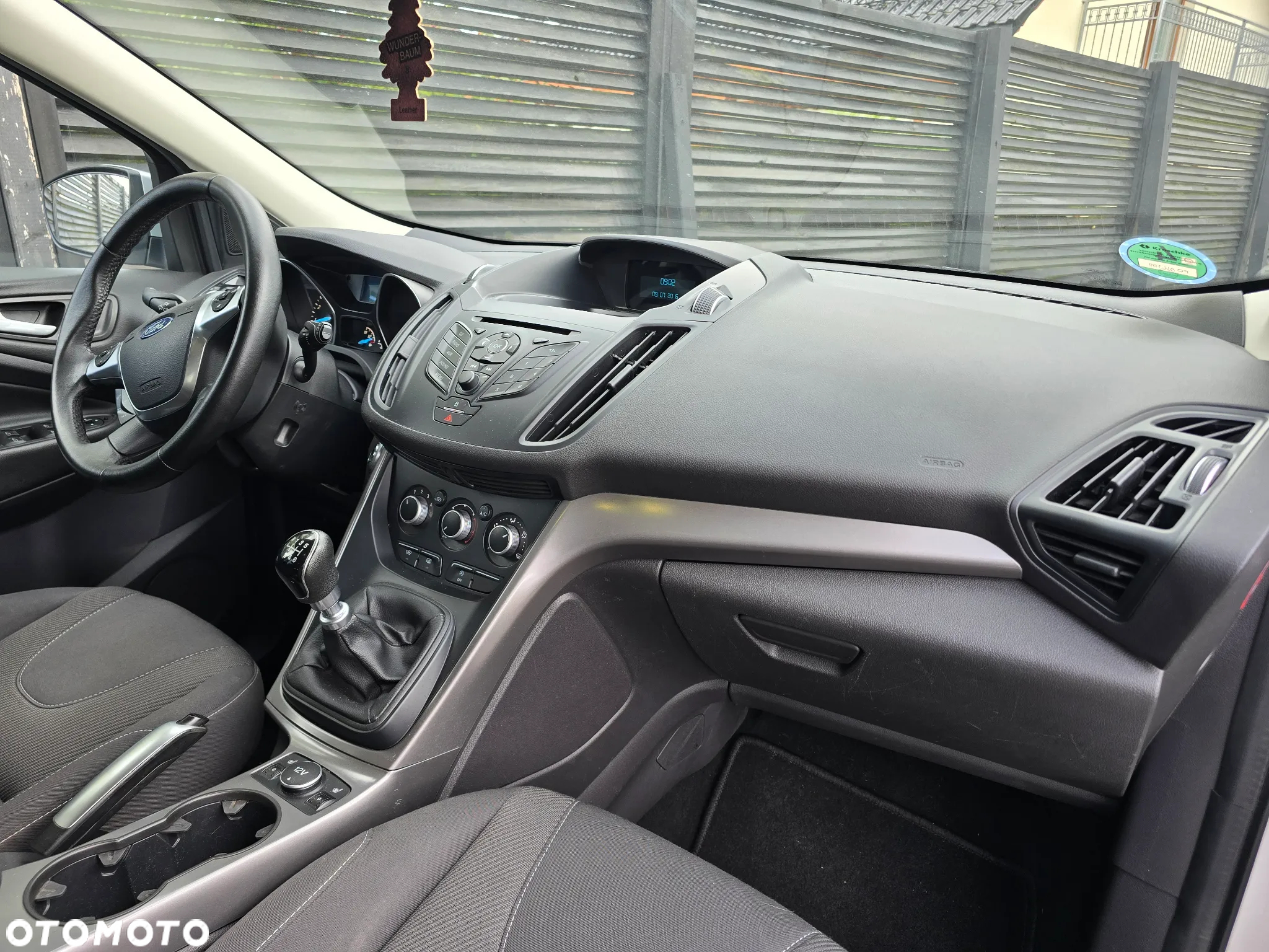 Ford Kuga - 13