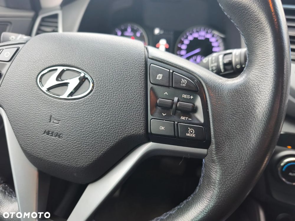 Hyundai Tucson 2.0 CRDI 4WD Automatik Style - 8