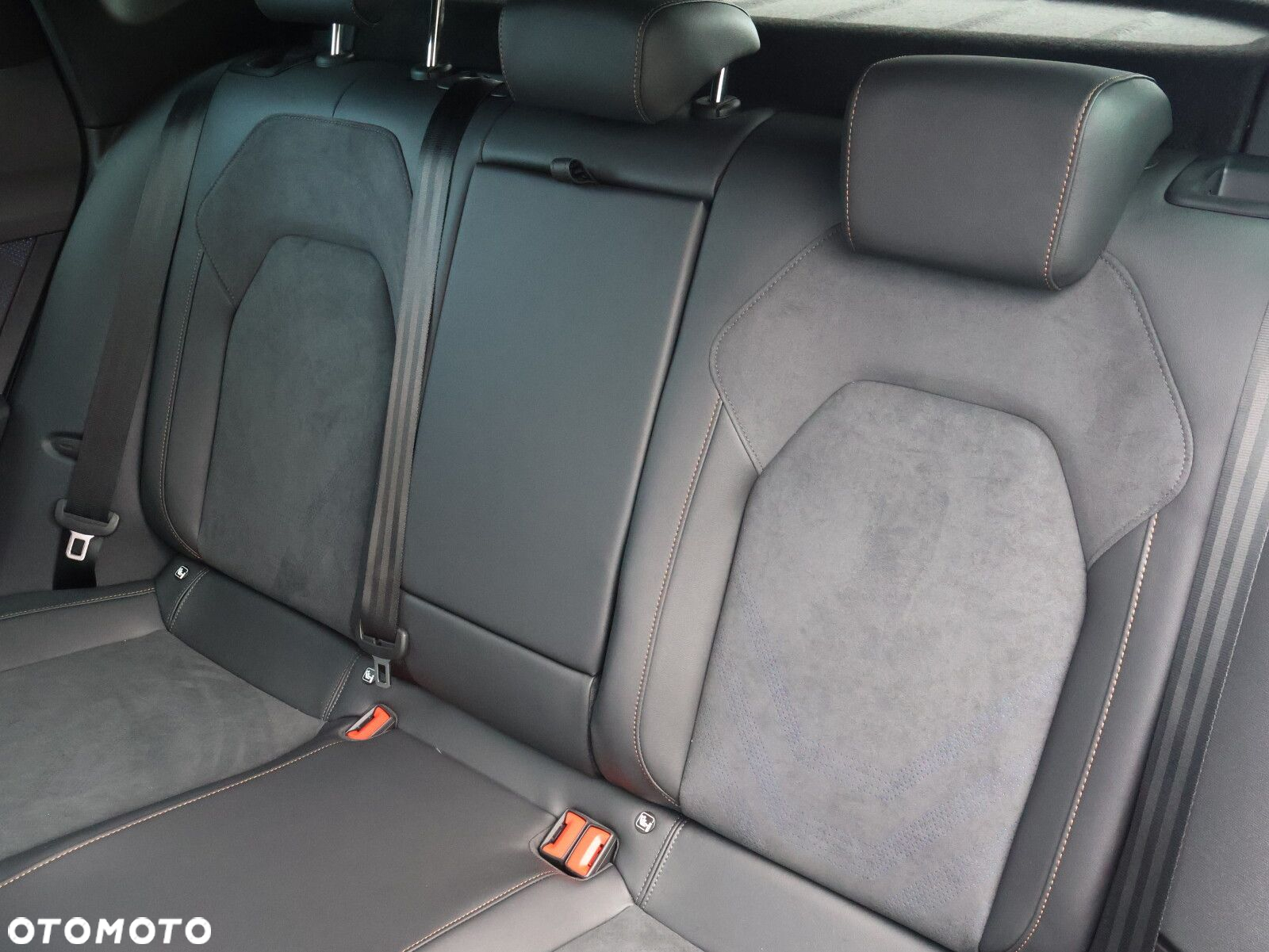 Cupra Formentor 1.5 eTSI mHEV DSG - 39