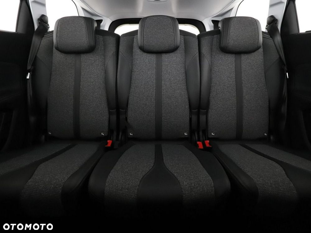 Peugeot 5008 PureTech 130 EAT8 Stop & Start Allure Business-Paket - 19