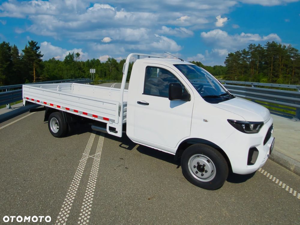BAW Light Truck - 12