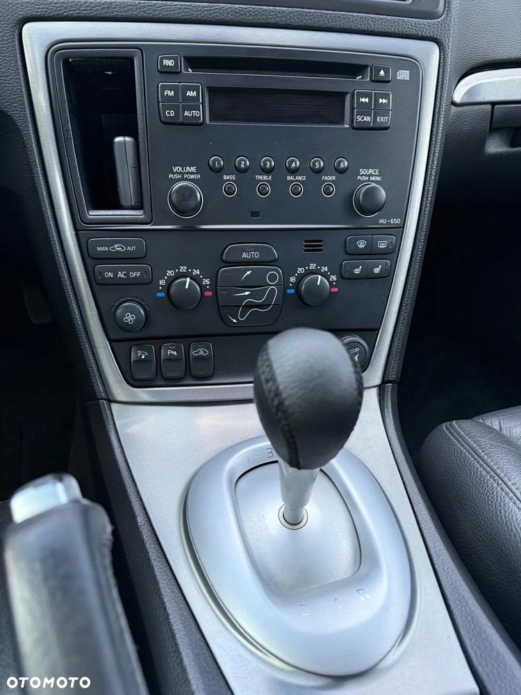 Volvo S60 2.4D Kinetic - 25