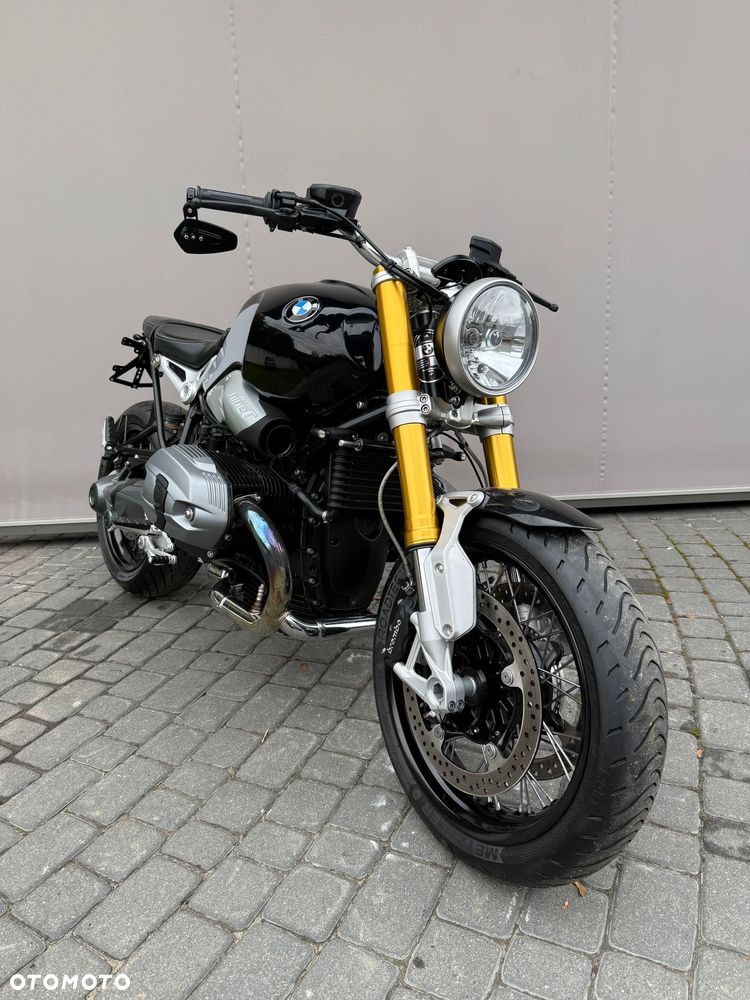 BMW R - 6