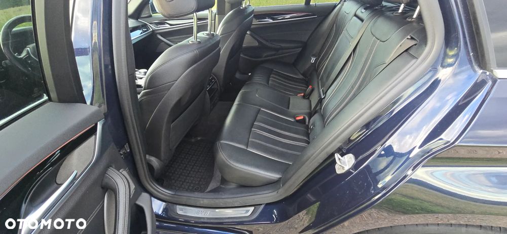 BMW Seria 5 520d xDrive MHEV Sport Line sport - 13
