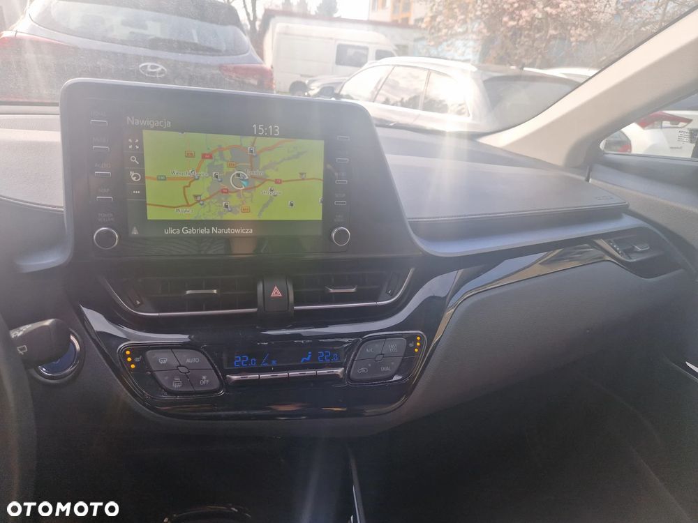 Toyota C-HR Style Selection - 25