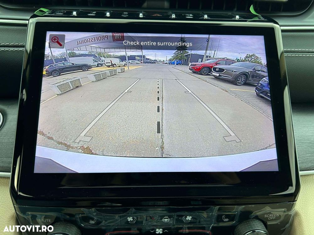 Jeep Grand Cherokee - 8