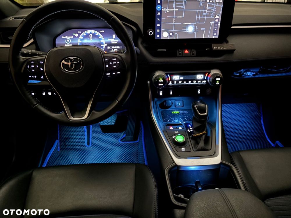Toyota RAV4 - 10