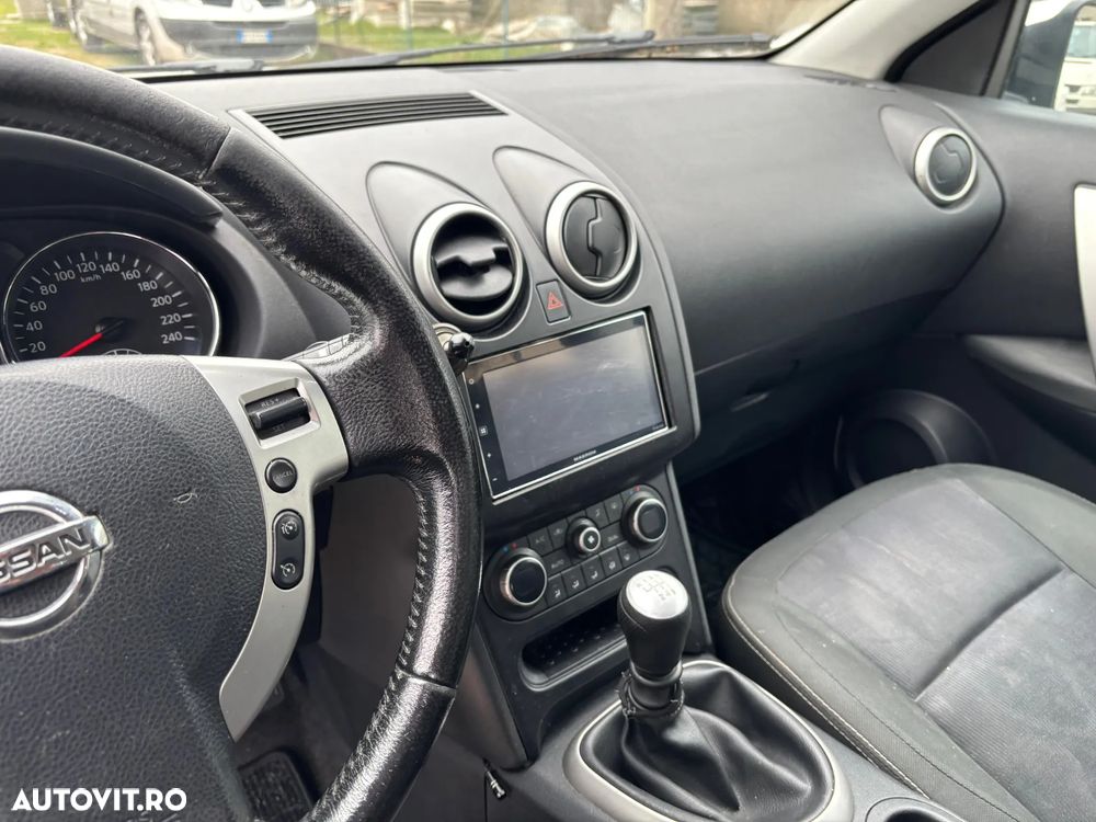 Nissan Qashqai 1.5 dCi DPF 360 - 10