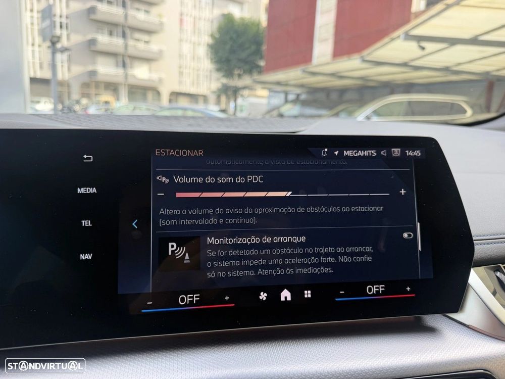 BMW 225xe Active Tourer e xDrive Pack Desportivo M - 44