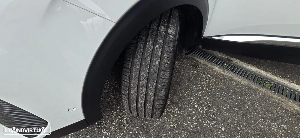 Peugeot 3008 1.6 Hybrid Allure Pack e-EAT8 - 37