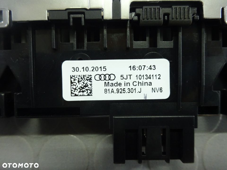 81A925301J panel sterowania Audi Q2 81A czesci - 2
