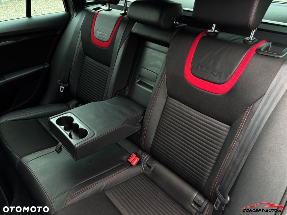 Skoda Octavia 2.0 TSI RS DSG - 29