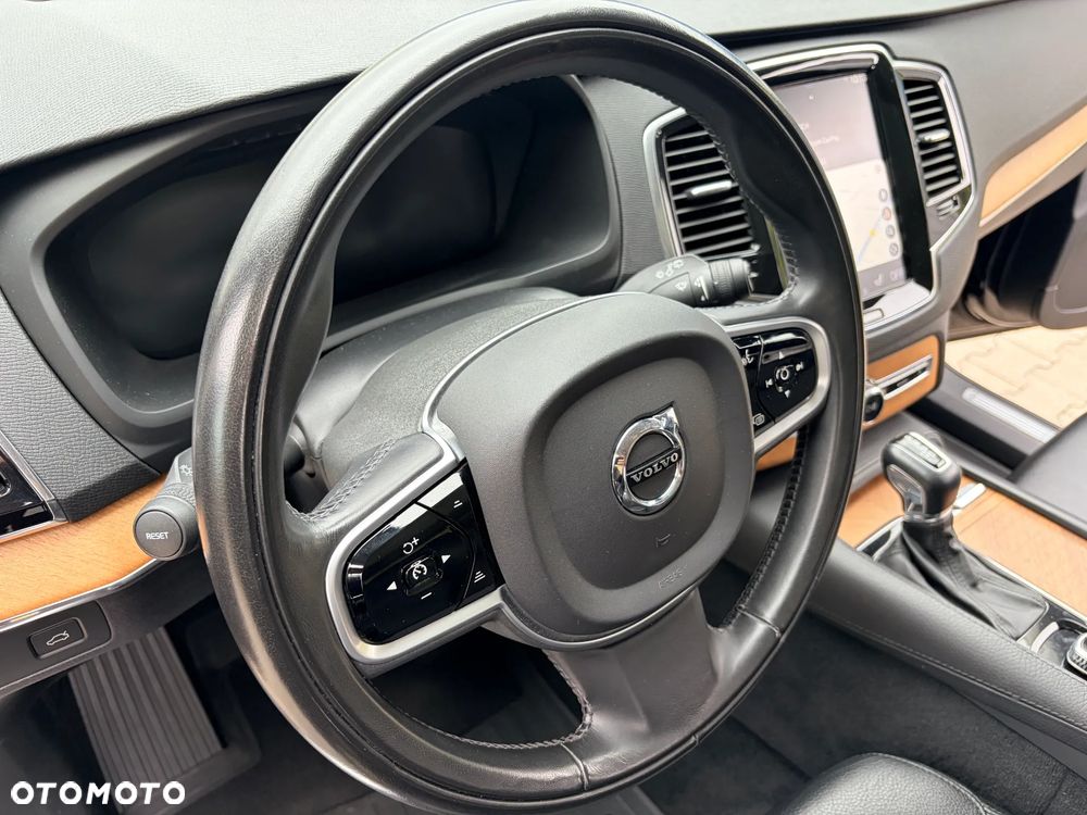 Volvo XC 90 T6 AWD Geartronic Momentum - 10