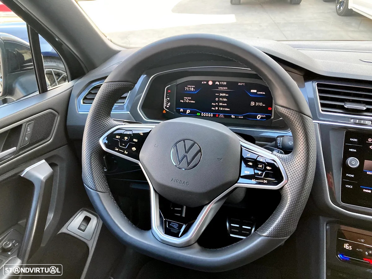 VW Tiguan Allspace 2.0 TDI R-Line DSG - 13