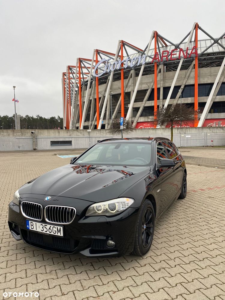BMW Seria 5 525d xDrive - 15