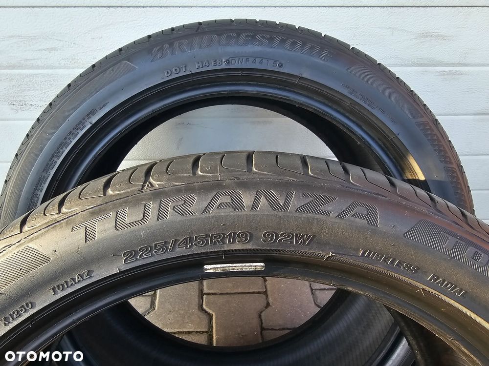 (O208) 225/45R19 92W 6,4mm / Bridgestone Turanza T001 - 6