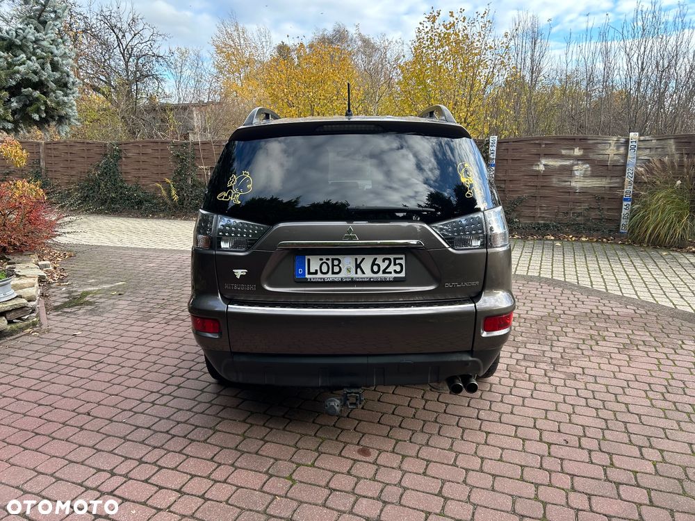 Mitsubishi Outlander 2.2 DI-D 4WD Instyle - 16