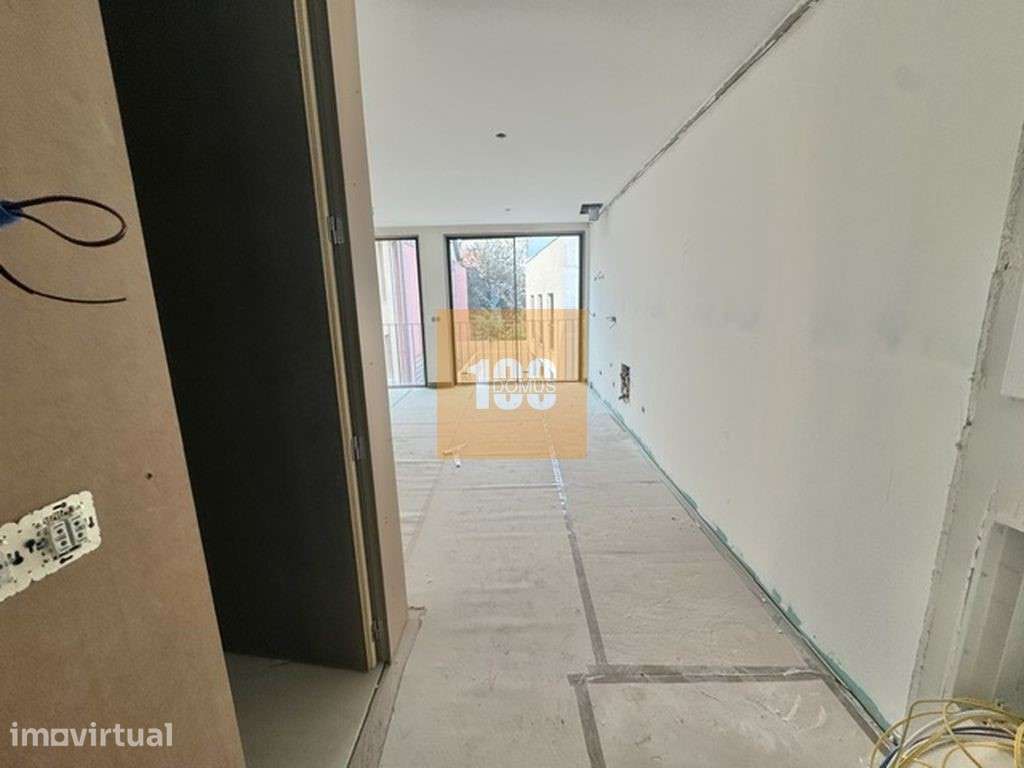 T0 novo junto à praia em Matosinhos - Grande imagem: 4/18