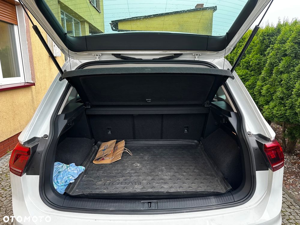 Volkswagen Tiguan 2.0 TDI SCR IQ.DRIVE - 9