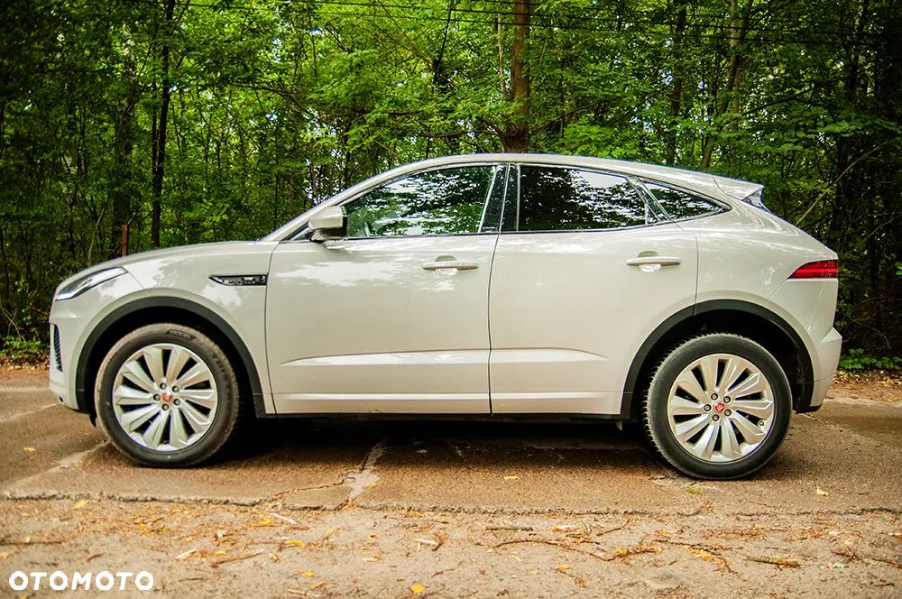 Jaguar E-Pace P200 AWD R-Dynamic SE - 8