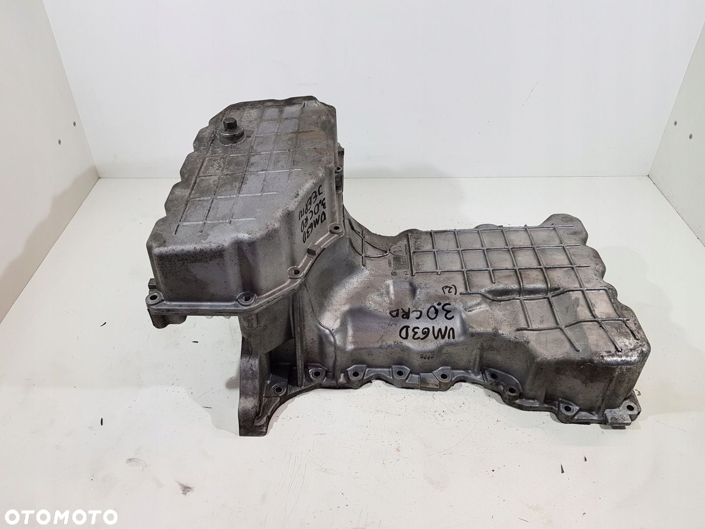 MISKA OLEJU 2129F GRAND CHEROKEE WK2 3.0 CRD VM63D - 2