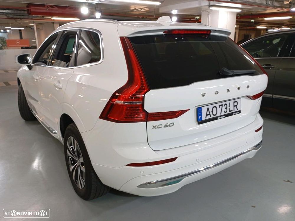 Volvo XC 60 2.0 T6 PHEV Inscription Expression AWD - 2
