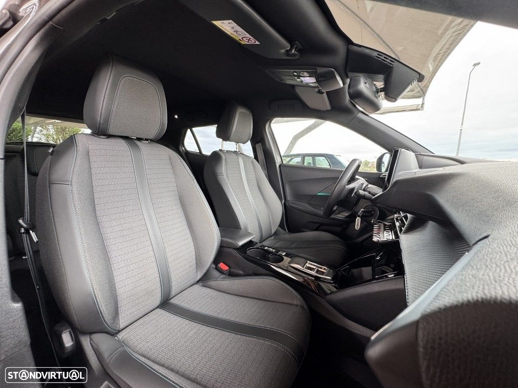 Peugeot 2008 1.5 BlueHDi Allure Pack EAT8 - 27