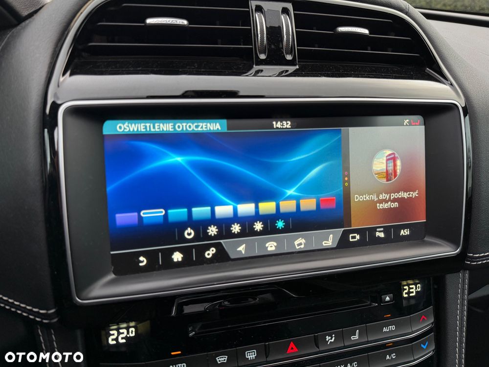 Jaguar F-Pace 30d AWD R-Sport - 34