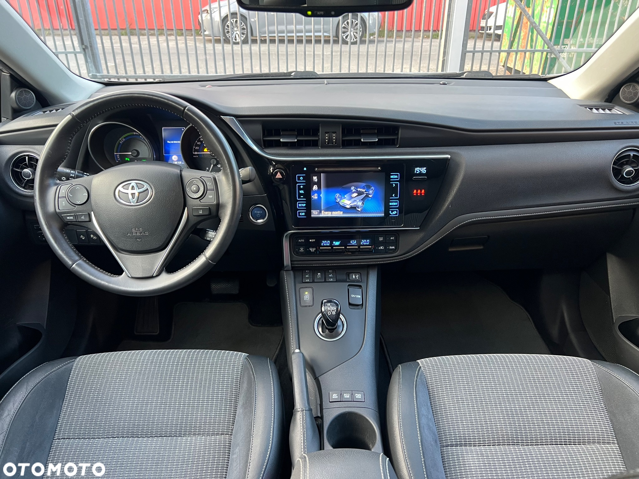 Toyota Auris 1.8 HSD Luna - 20
