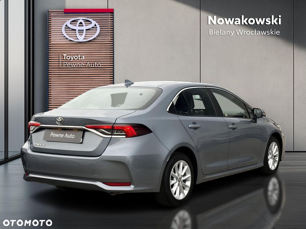 Toyota Corolla - 5