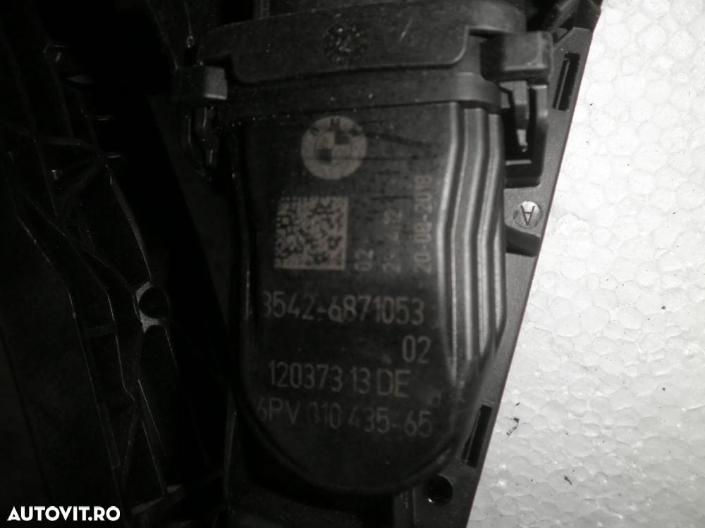 Pedala acceleratie BMW Seria 5 G30 G31, 2.0 Hybrid 2018 6871053 - 3