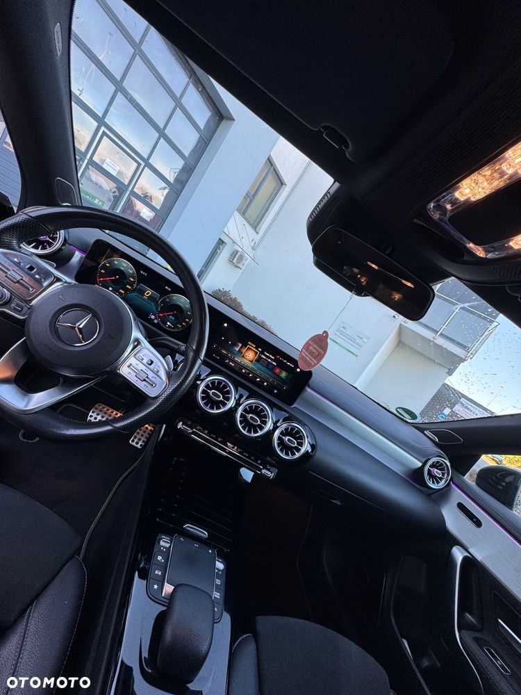 Mercedes-Benz CLA 250 E AMG Line 8G-DCT - 20