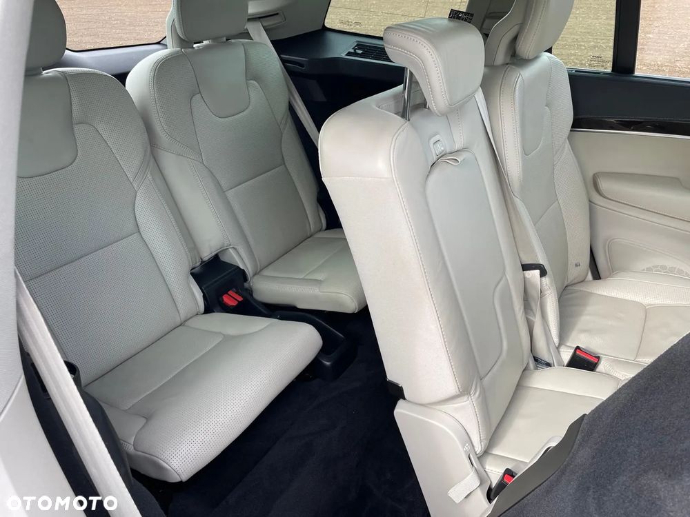 Volvo XC 90 D5 SCR AWD Inscription 7os - 11