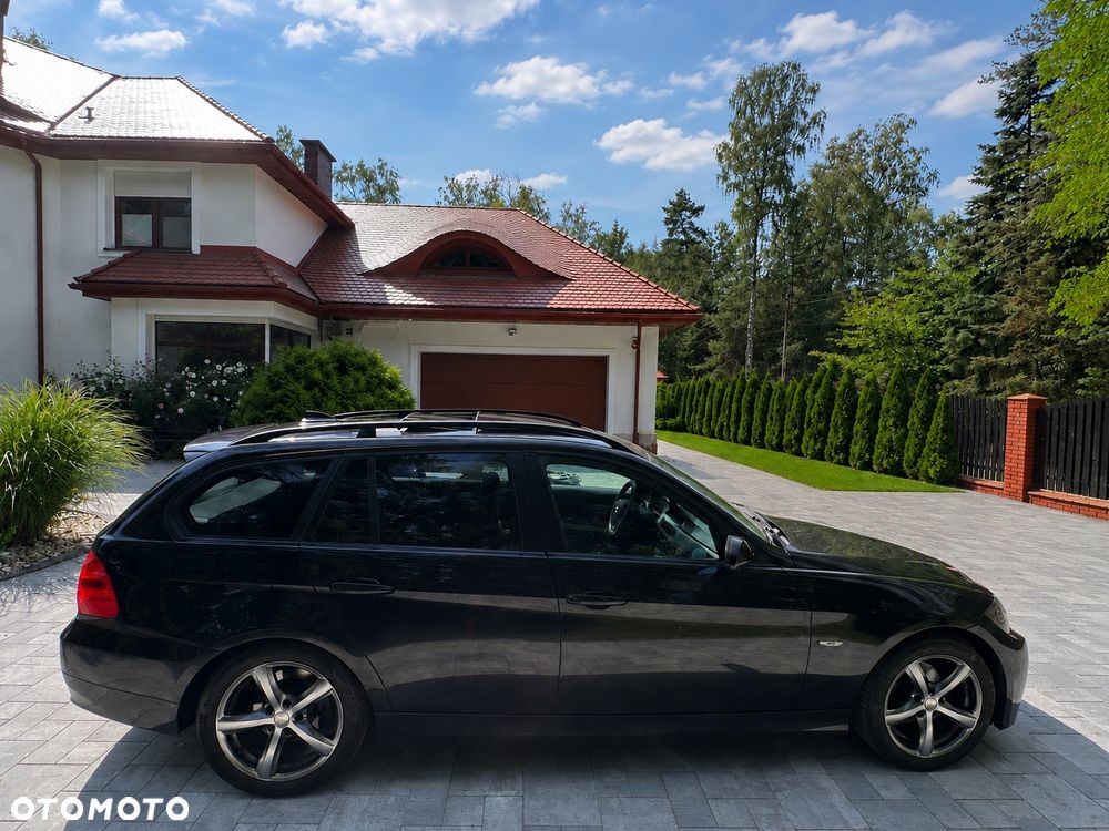 BMW Seria 3 320i - 5