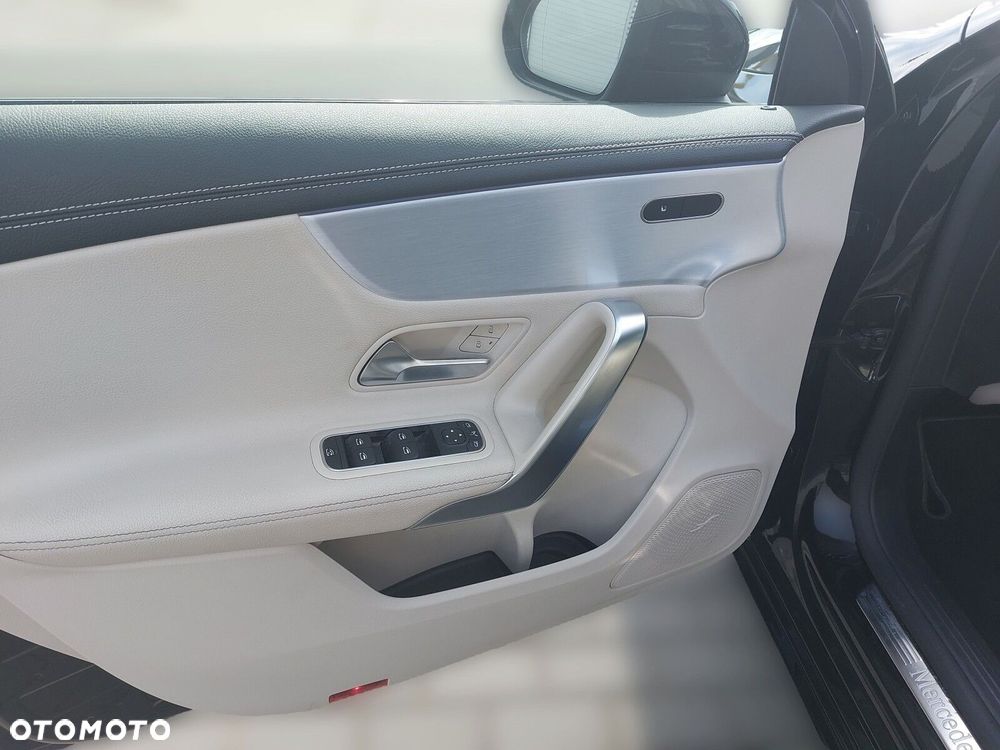 Mercedes-Benz Klasa A 200 Progressive 7G-DCT - 12