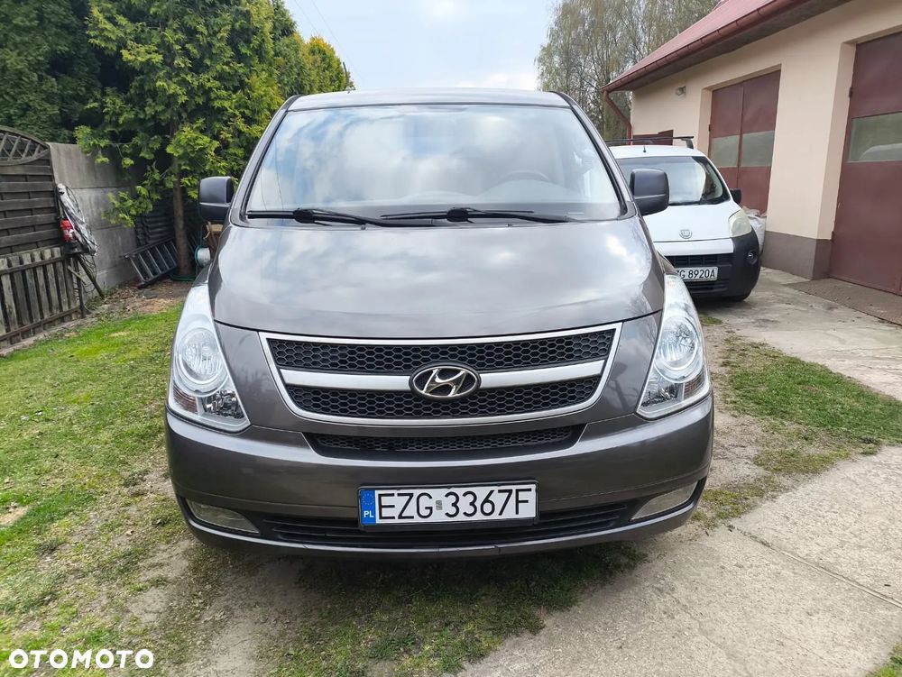 Hyundai H-1 - 2