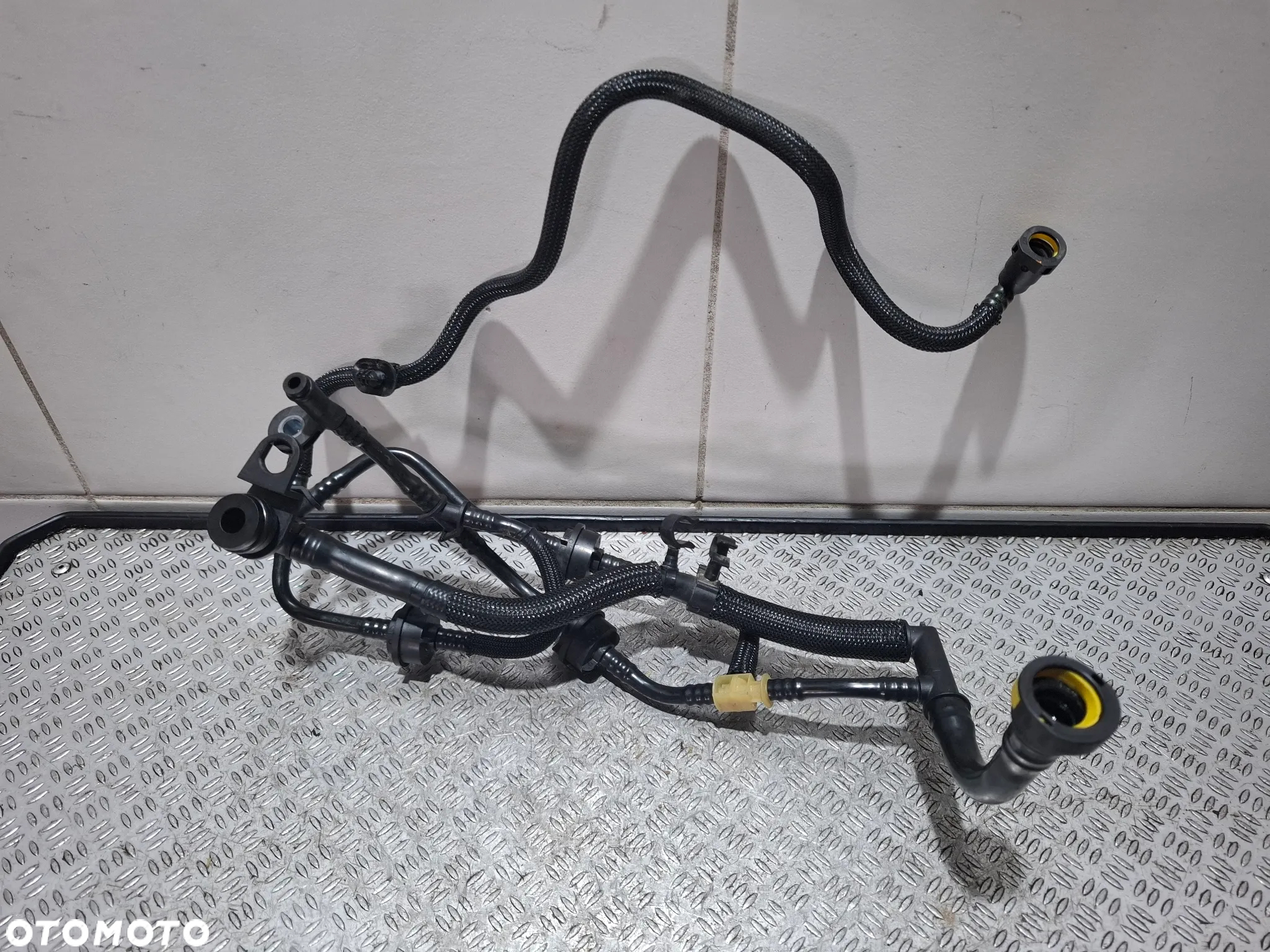 Przewody paliwowe Reanult Clio IV 0,9 TCE 2019 rok nr 118299304R - 2