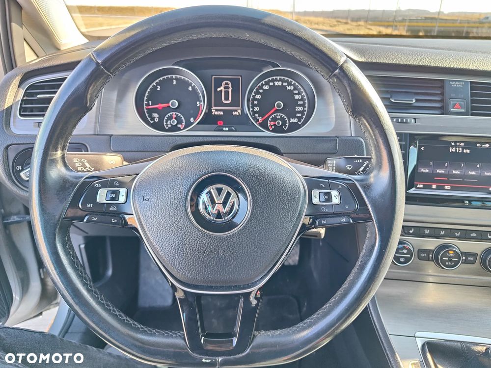 Volkswagen Golf 1.6 TDI Highline - 18