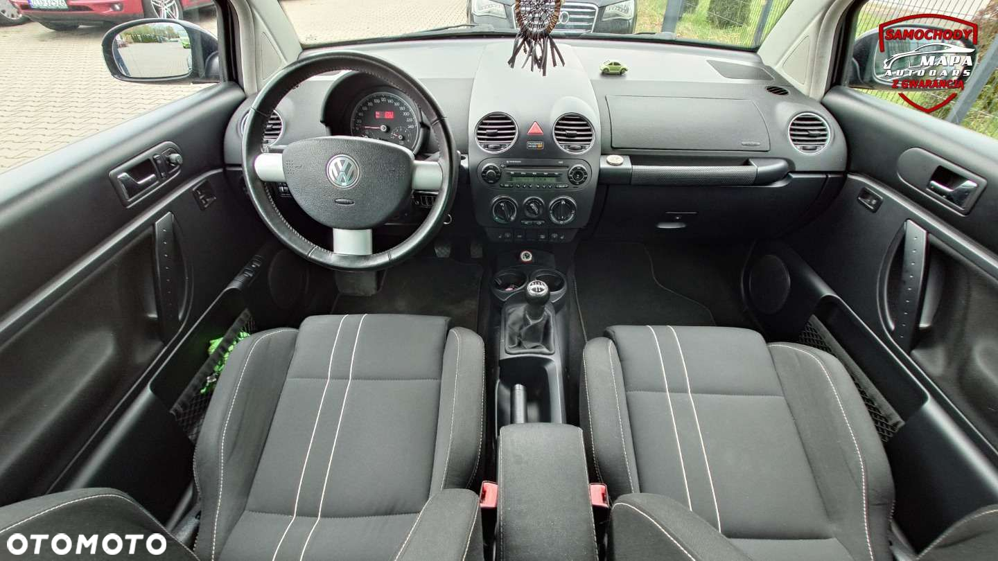 Volkswagen New Beetle - 16