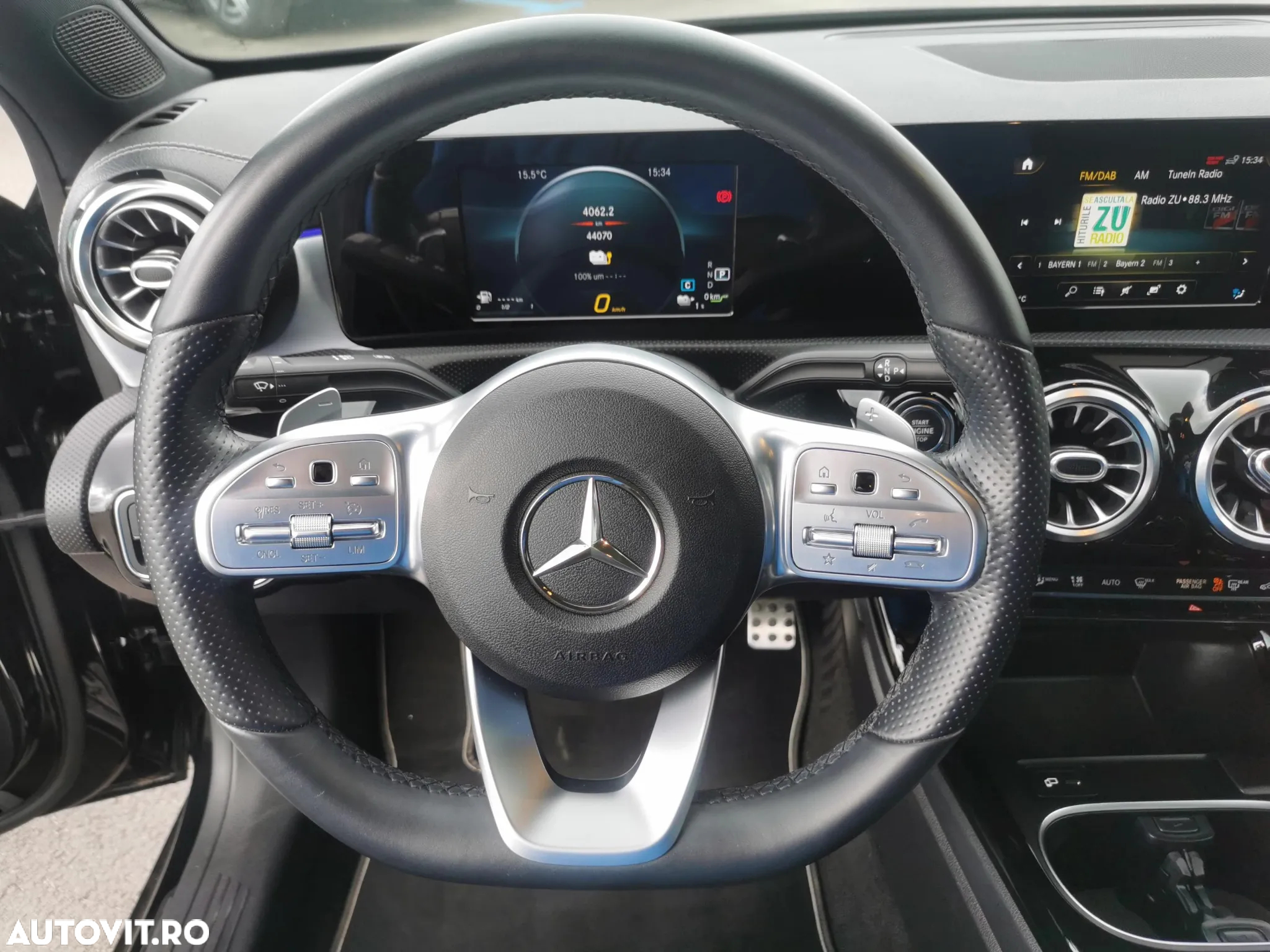 Mercedes-Benz A 250 e 8G-DCT AMG Line - 19